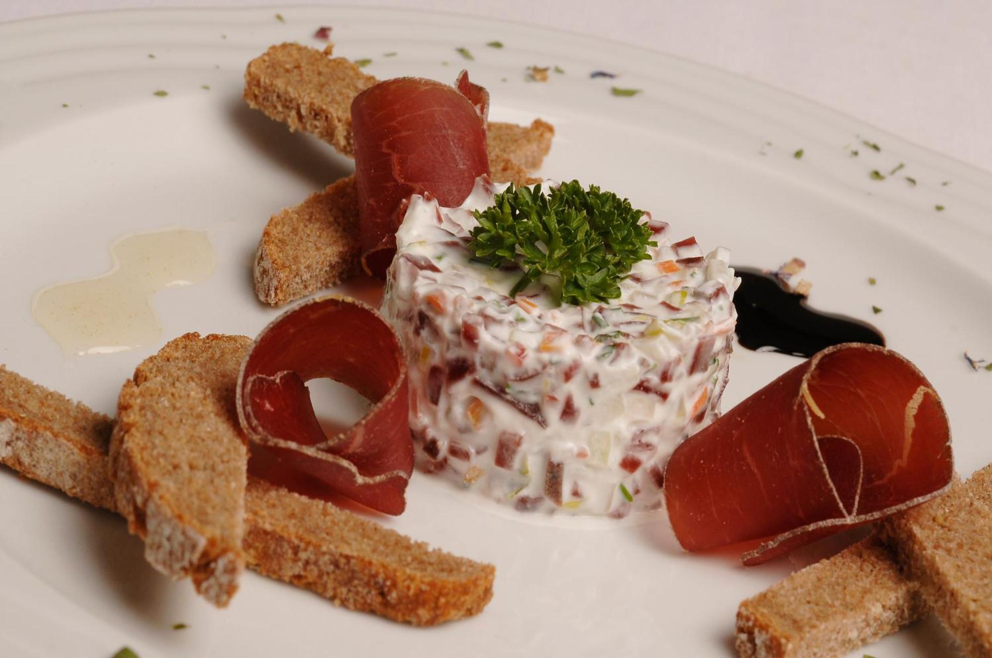 Hotel Restaurant Alpenblick Ernen Exteriör bild