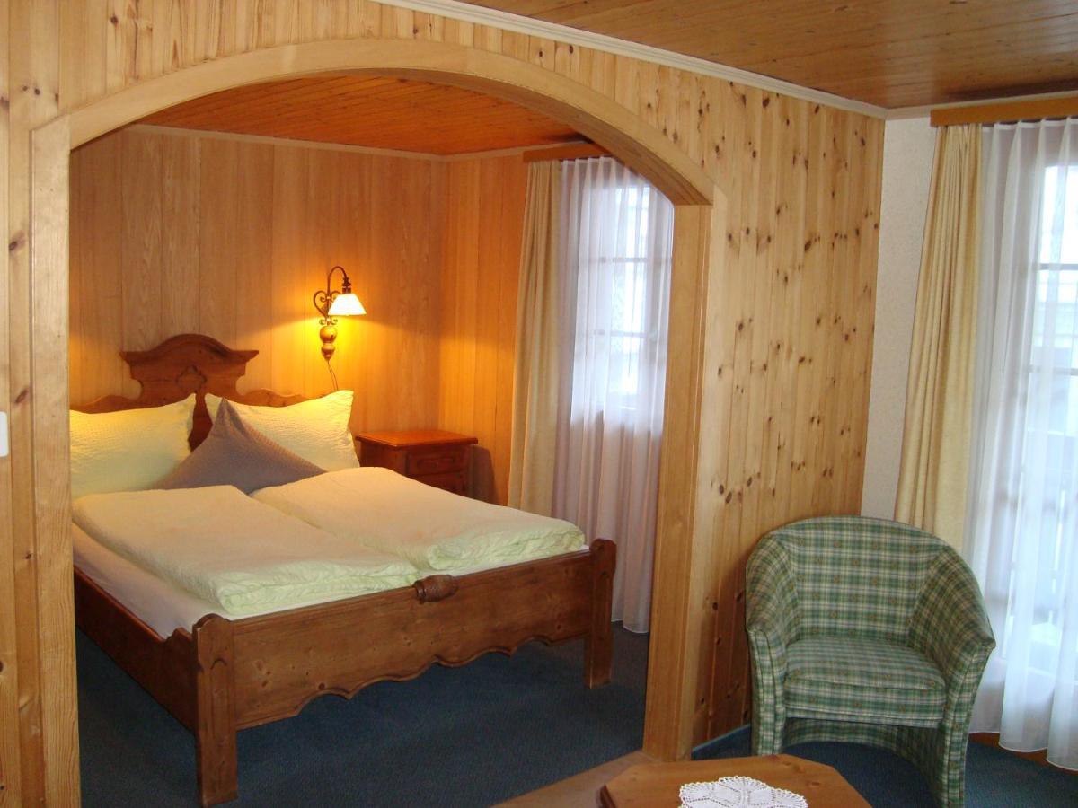 Hotel Restaurant Alpenblick Ernen Exteriör bild